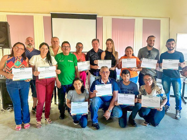 Governo de Várzea Alegre certifica multiplicadores em Educação Ambiental